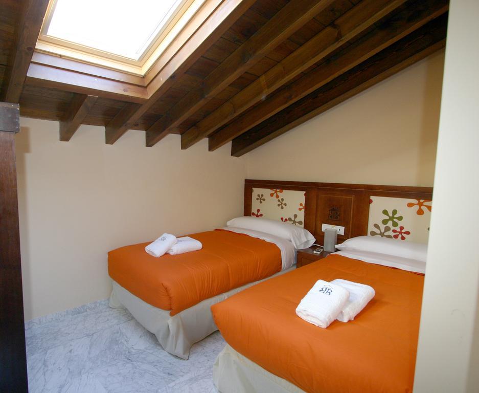 Mercader De Sedas Apartments Pangsapuri *